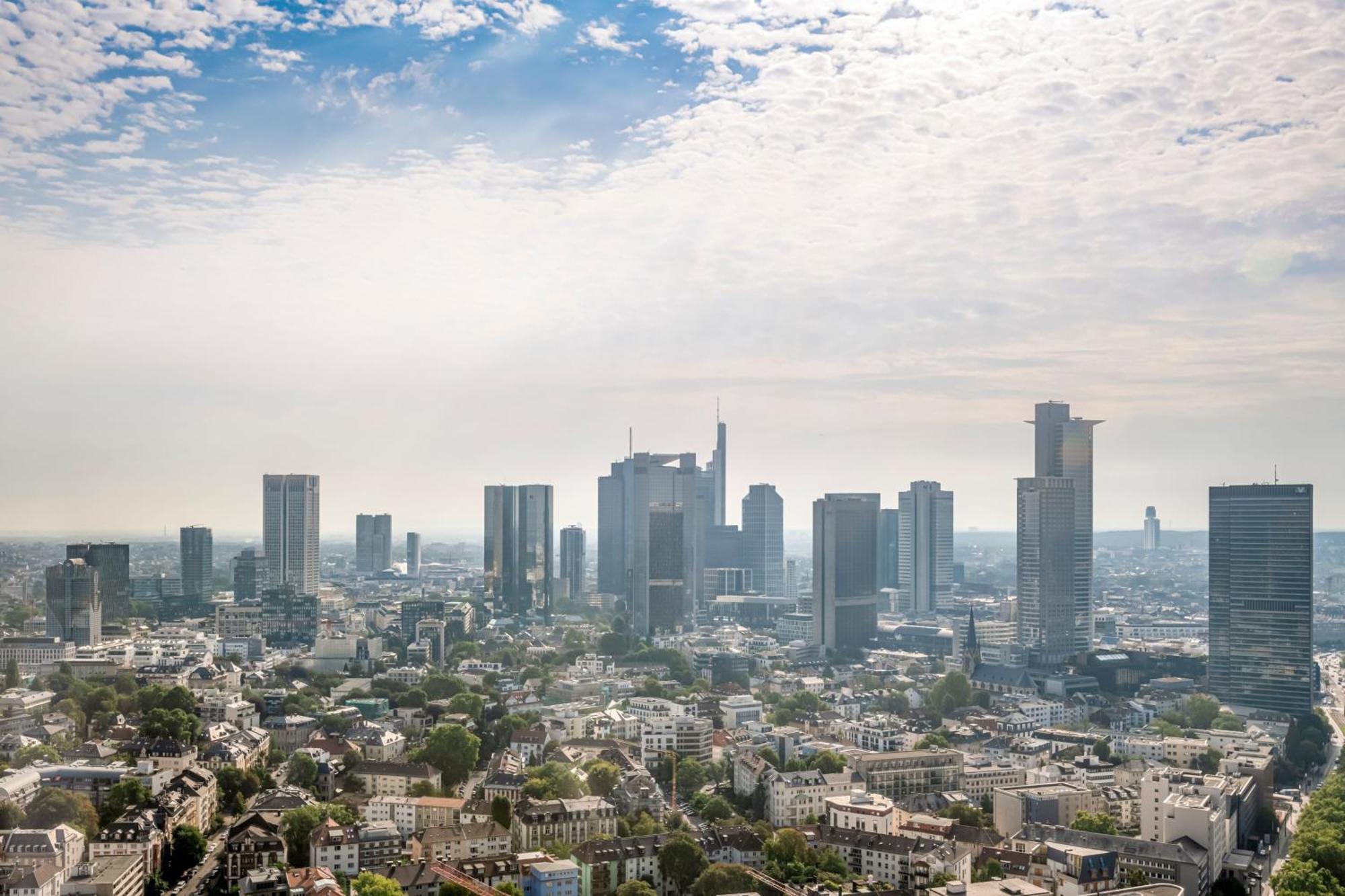 פרנקפורט Frankfurt Marriott Hotel מראה חיצוני תמונה Tel Aviv skyline